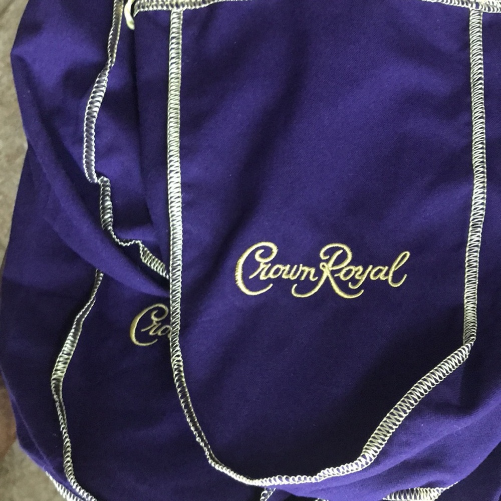 Crown Royal Purple Bags. Excellent Condition. 5 1/2" X 9 1/2" X 2 1/2". 10 Bags. - Picture 5 of 5